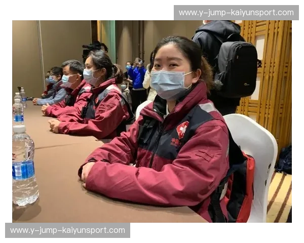 欧篮联队医：球场背后的白袍英雄